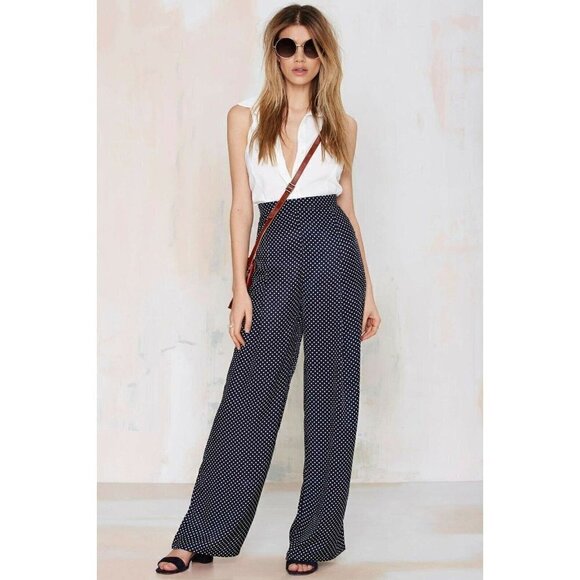 Glamorous Women's Navy Blue Polka Dot Up & Away Wide-Leg Pants Size S Nasty Gal - Picture 4 of 11